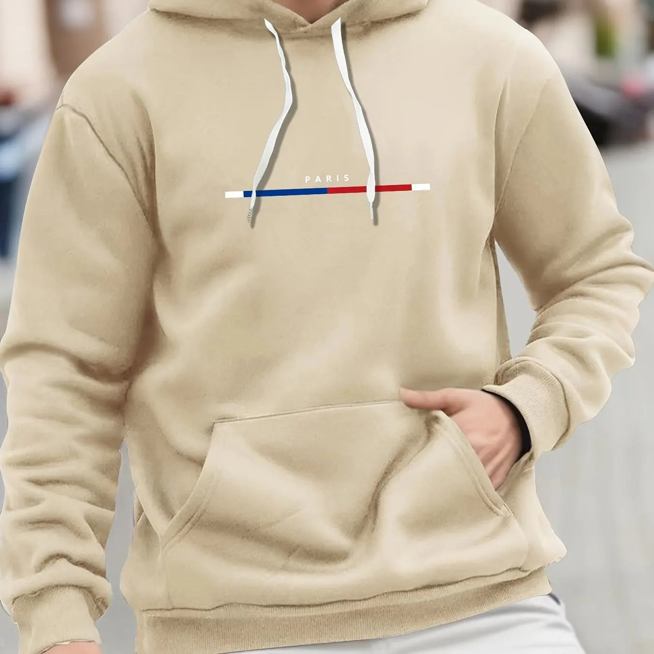 Elegancia Casual: Sudadera con Capucha y Estampado de París para Hombre