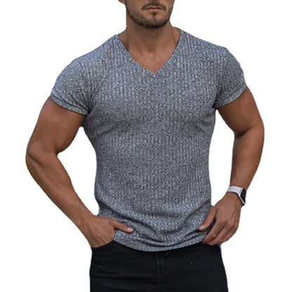 Camiseta Deportiva Ajustada para Hombre: Manga Corta y Cuello en V para Estilo y Comodidad