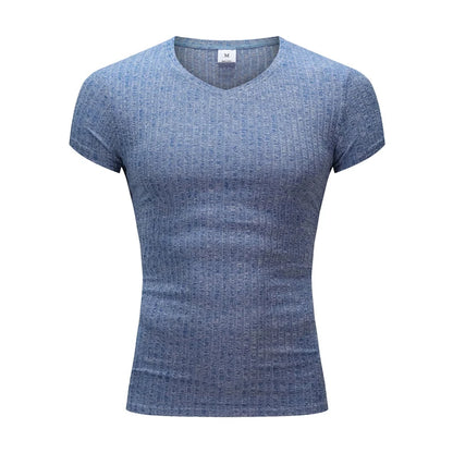 Camiseta Deportiva Ajustada para Hombre: Manga Corta y Cuello en V para Estilo y Comodidad